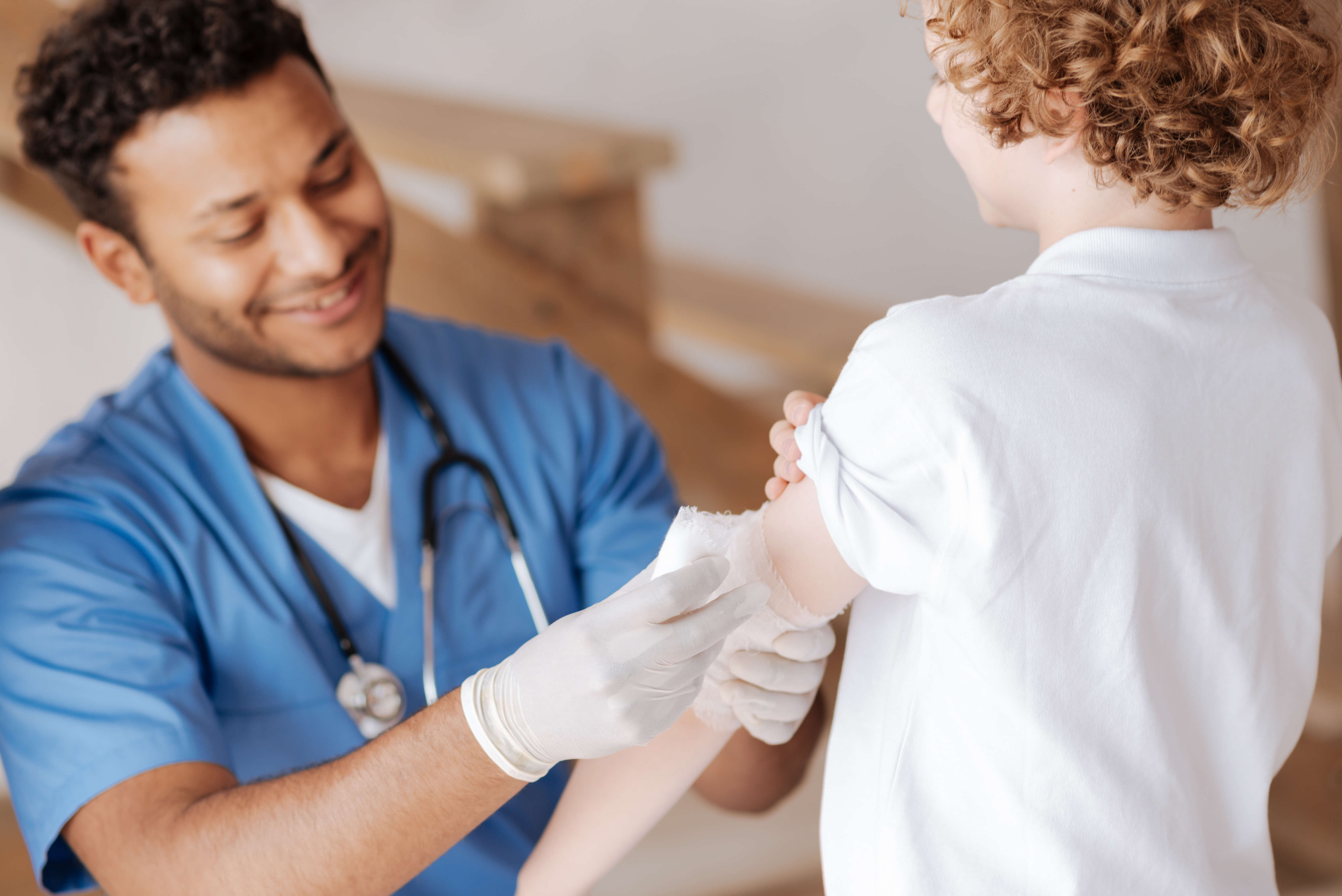 Get urgent care and timely treatment for unexpected, non-life threatening illnesses, conditions and minor injuries from our board-certified doctors and nurses.